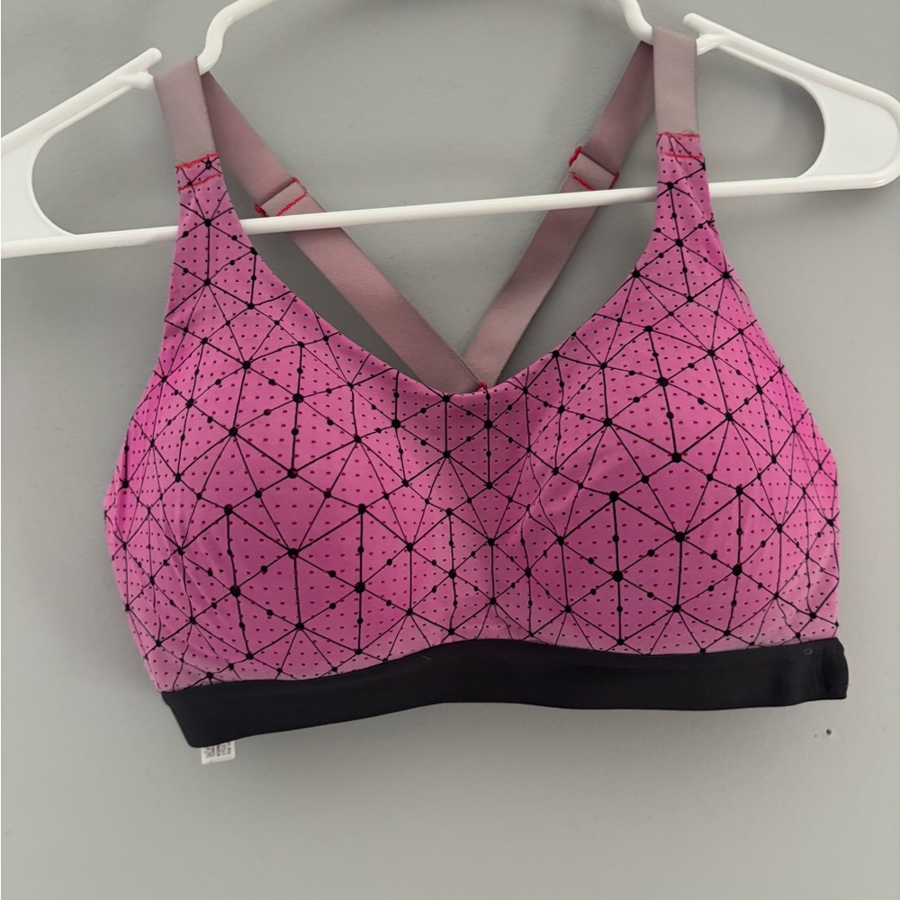 Victoria secret sports bra (Size 32D)